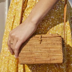 31 Bits Woven Basket Crossbody